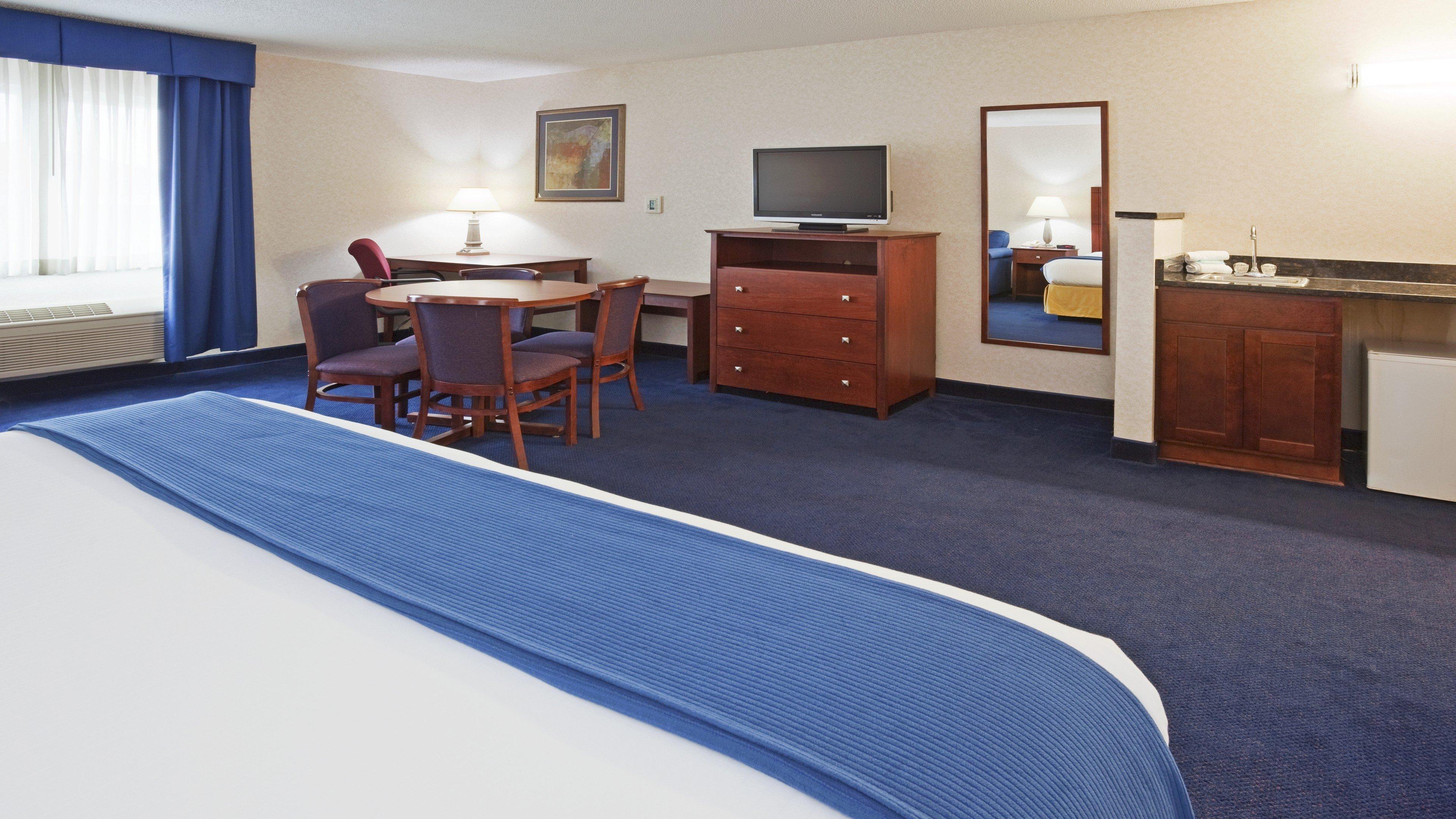 Holiday Inn Express Deforest By Ihg Cameră foto