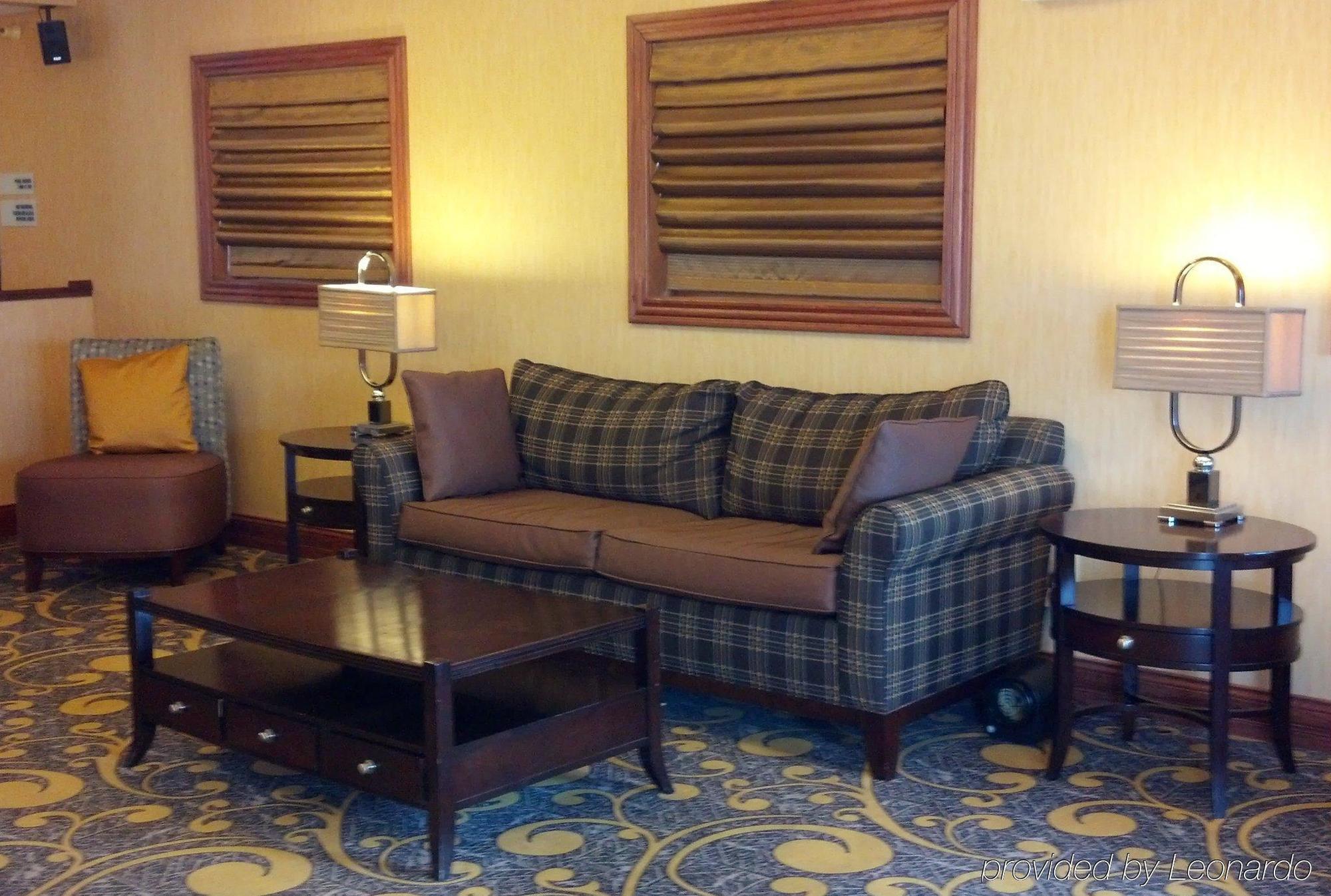 Holiday Inn Express Deforest By Ihg Exterior foto